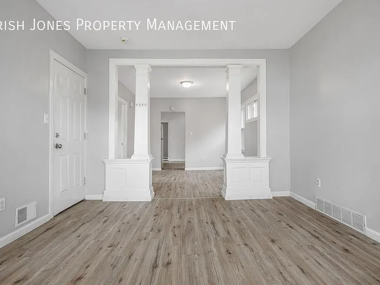 529 Winslow Ave #UPPER — Photo 7