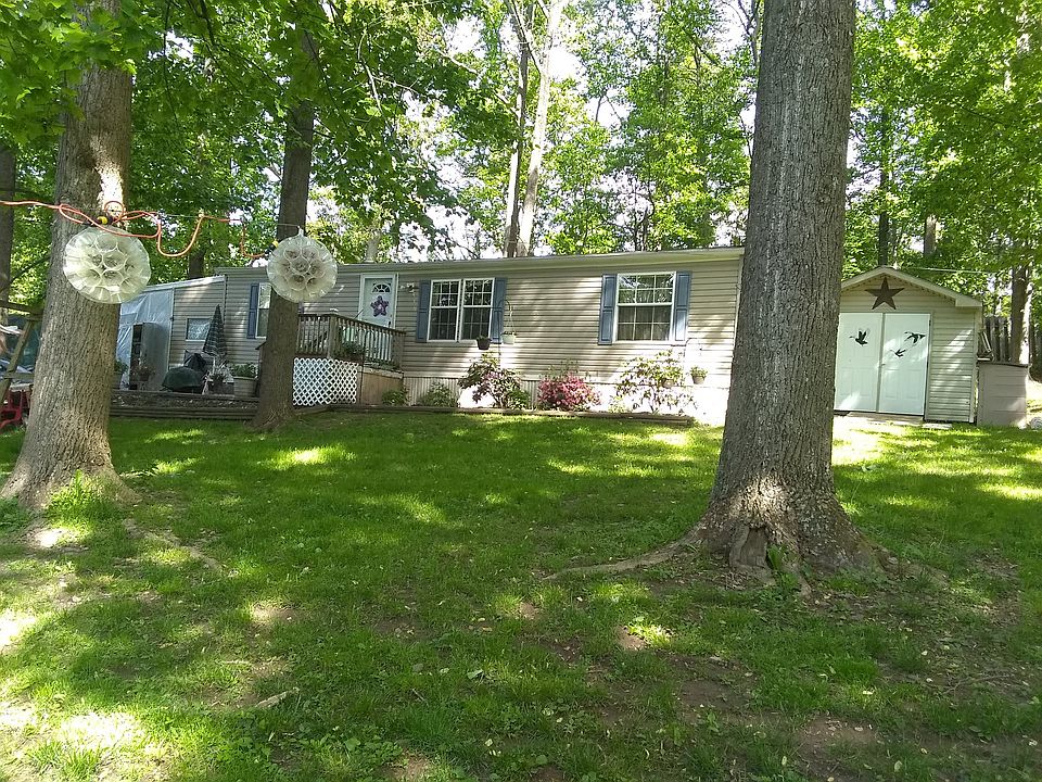 Nice big front yard.  