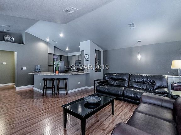 4th image of 5201 S Torrey Pines Dr Unit 1179