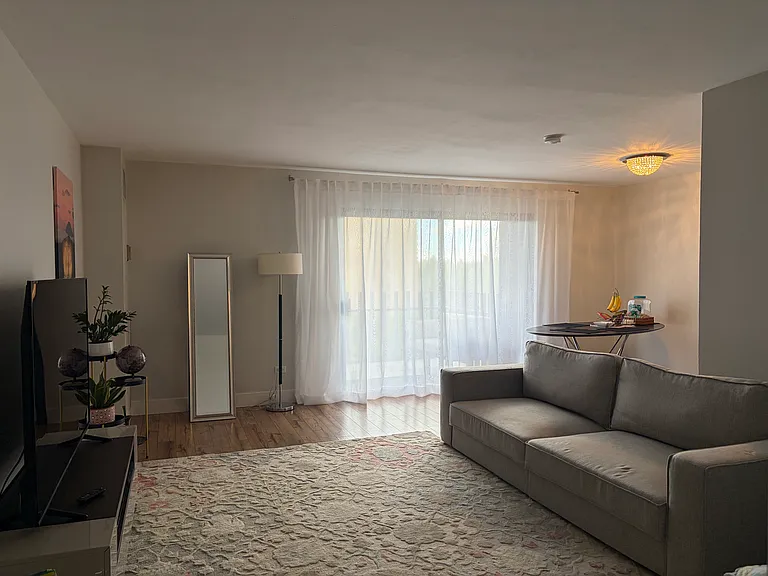 480 S Marion Pkwy #702 — Photo 1