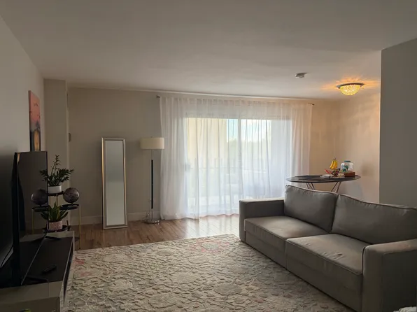 480 S Marion Pkwy APT 702, Denver, CO 80209