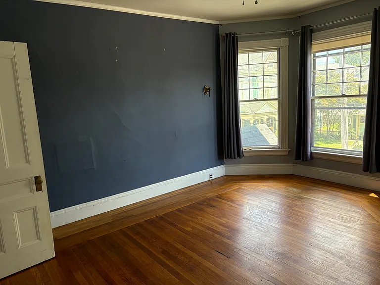 59 Bainbridge Ave — Photo 17