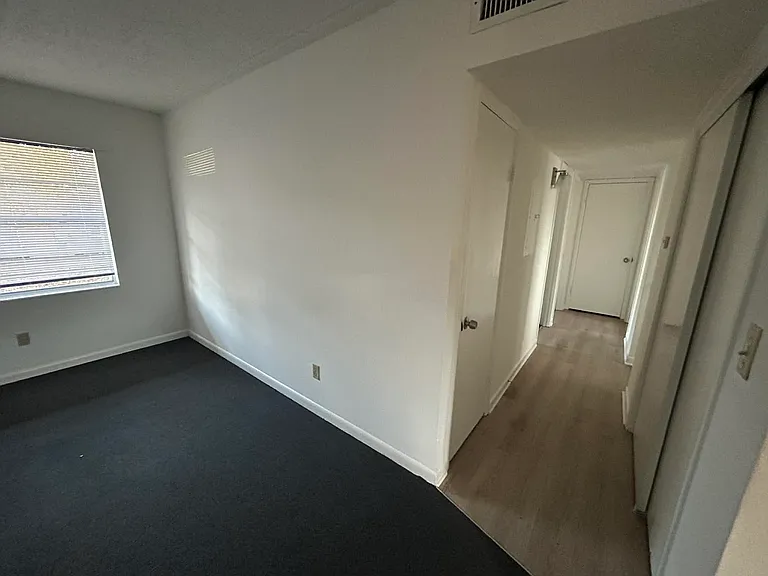 Pine Ridge Apartments at Shalimar — Photo 10