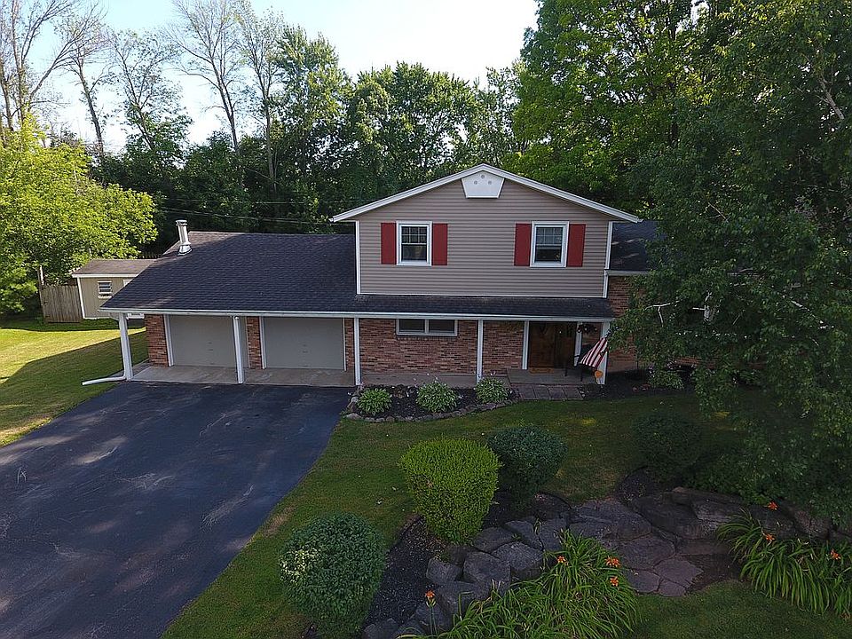 5 Clover Lane