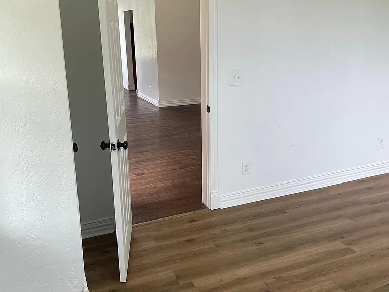 214 N Archer St — Photo 10