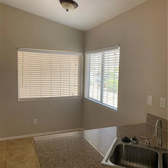 2902 Crisp Wind Ct — Photo 10