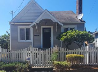 7807 Linden Ave N, Seattle, WA 98103