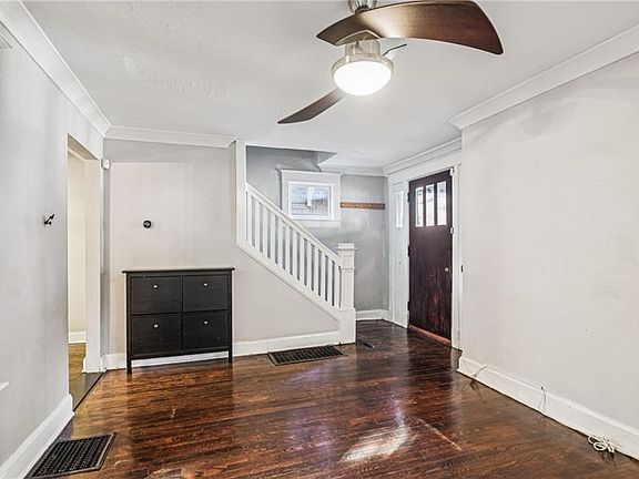 5th image of 619 E 42nd St