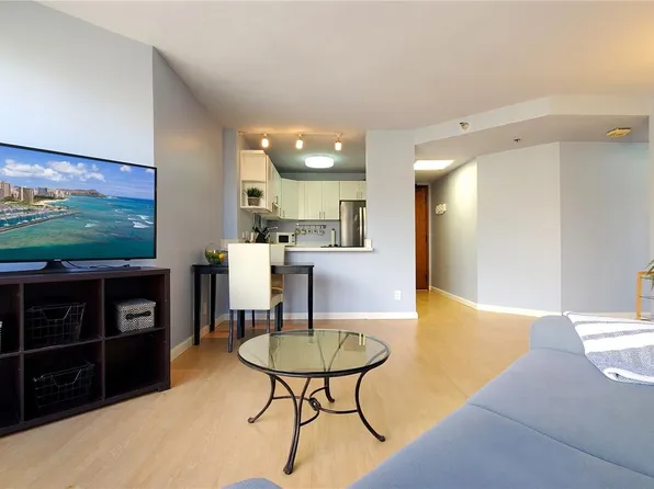 300 Wai Nani Way, Honolulu, HI