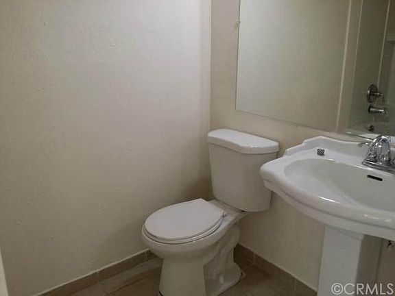 5th image of 10704 Villa St