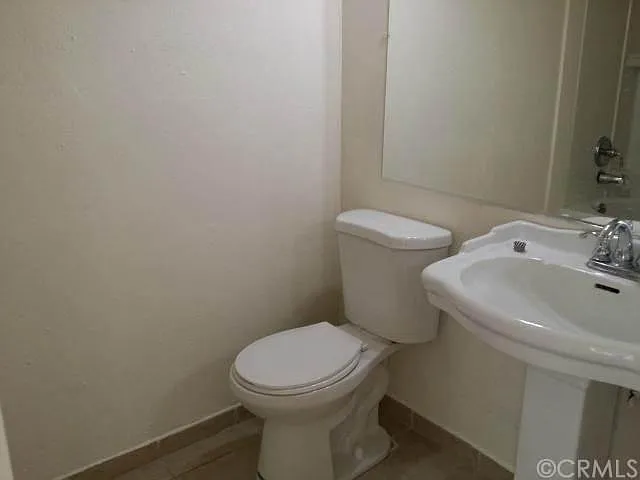 10704 Villa St — Photo 5