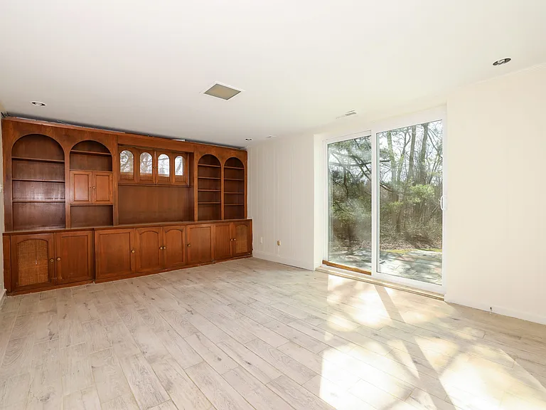 65 Lincoln Rd — Photo 17