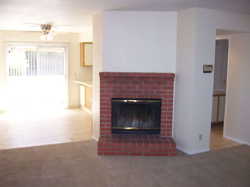 2nd image of 2584 Greenwood Ln APT 7