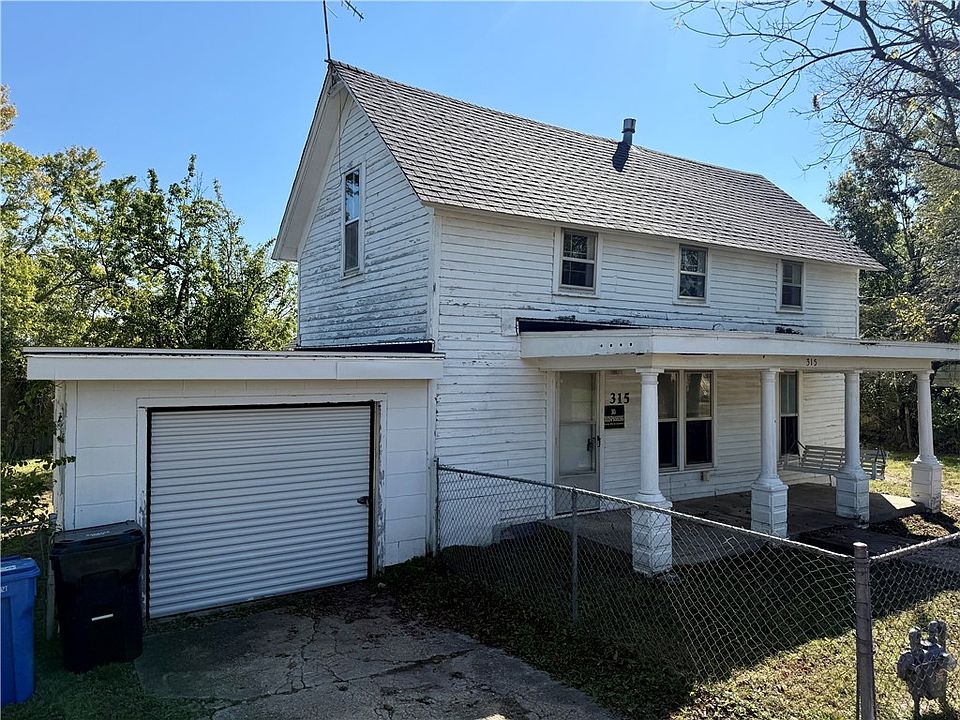 1st image of 315 N C St