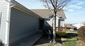 3rd image of 414 NW Wimbleton Ct