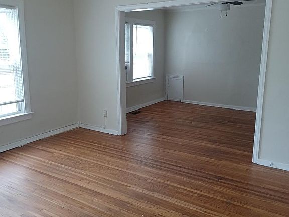 4th image of 1329 E 17th St #A
