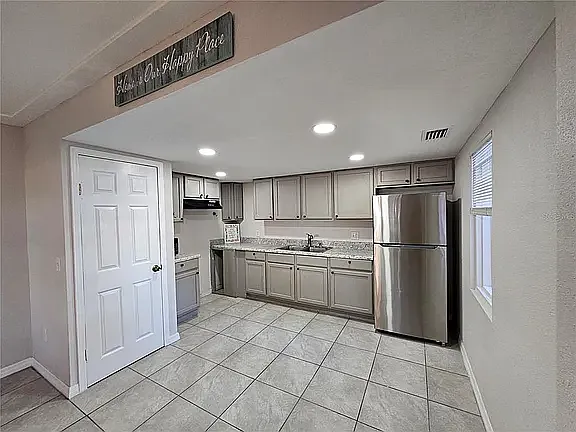 8200 Fairways Cir #B102 — Photo 17