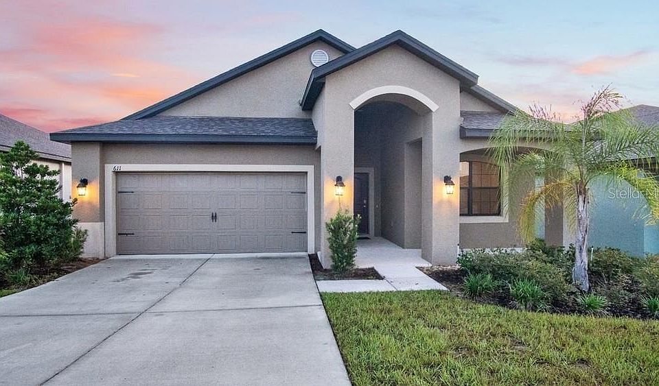 1st image of 611 Silverthorn Pl