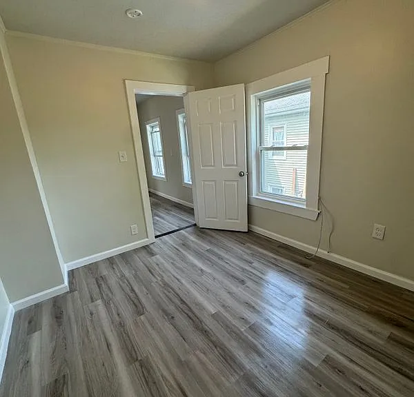 64 New Bridge St #2 — Photo 11