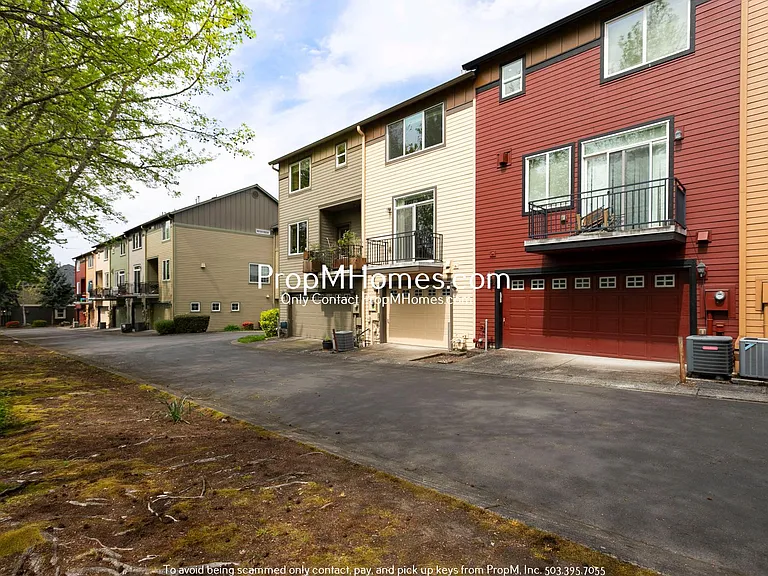 17042 Berkeley Ln — Photo 22