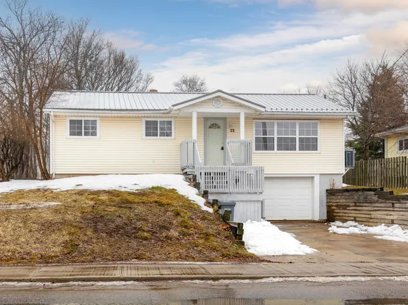 23 Kirkwood Dr, Charlottetown, PE C1A 2T4