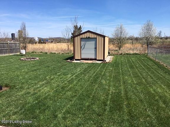4th image of 408 Tecumseh Dr