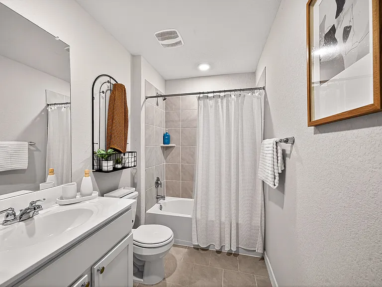 21415 Watercourse Way — Photo 11