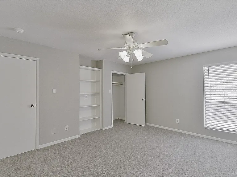 12955 Woodforest Blvd #54 — Photo 17