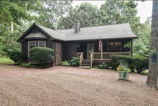 1st image of 869 Matthew Ct