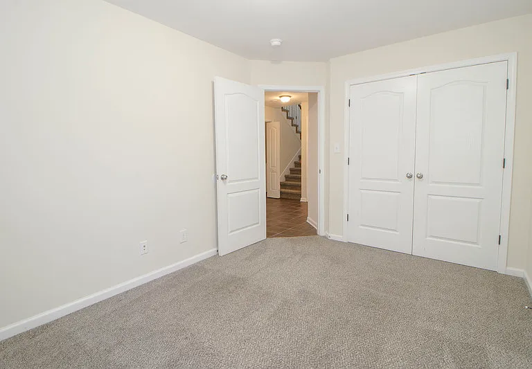 1718B Thistlewood Dr — Photo 12