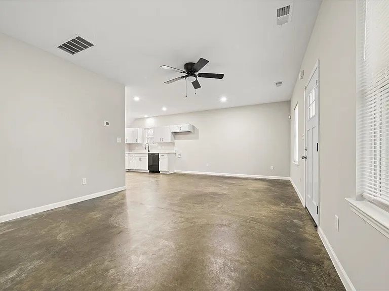 2845 Yale Ave — Photo 5