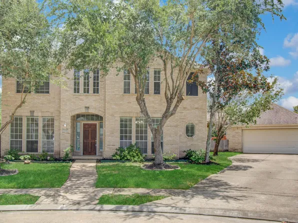 12011 Snowbird Ct, Stafford, TX 77477