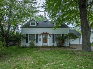 25106 Edgemont Rd, Cleveland, OH 44143
