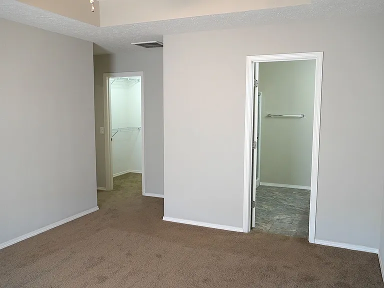 2504 W Cover Dr — Photo 13