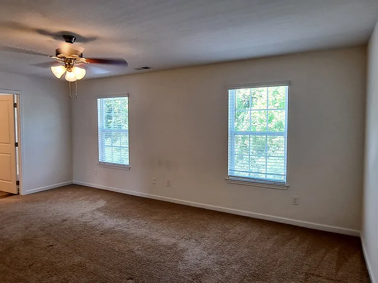 1527 Sergeant Ln — Photo 18