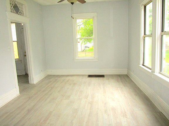5th image of 1613 W Kettelle St