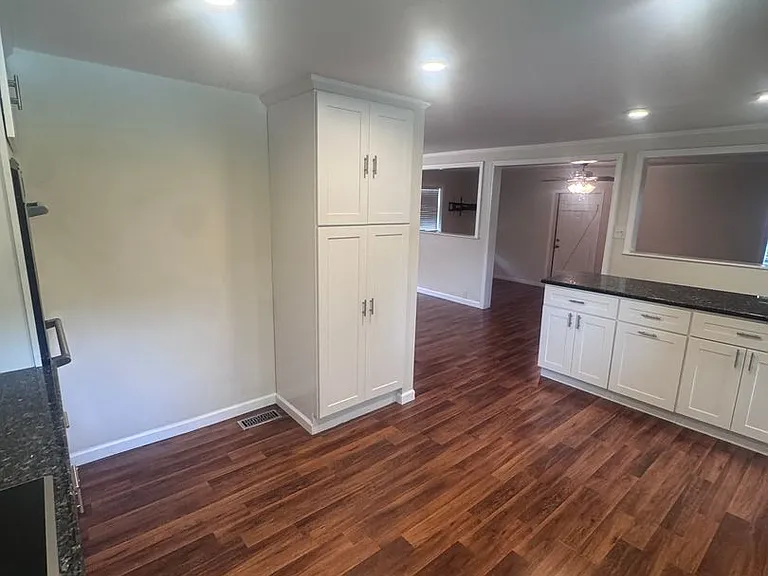 8516 Heiskell Rd — Photo 6