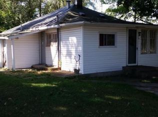 112 S Johnson St, Montgomery, MI 49255