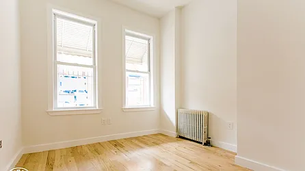 Rented by L Rose Realty (Brokerage)