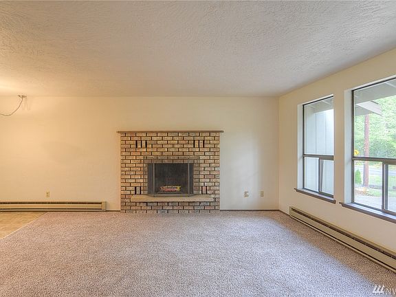 4th image of 571 E Saint Andrews Dr