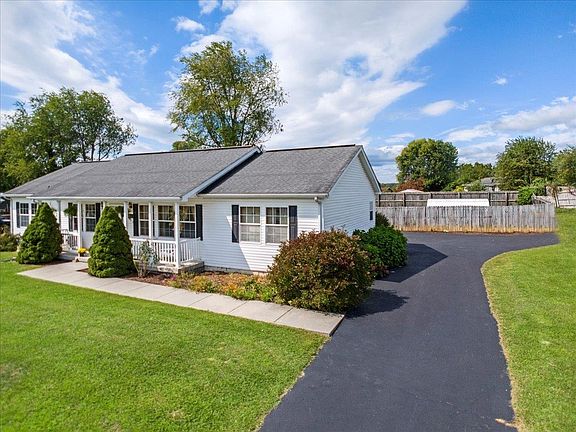 5th image of 5651 Pine Grove Dr