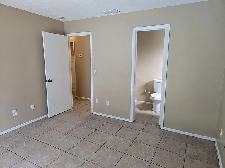 8018 Parrot Dr — Photo 6