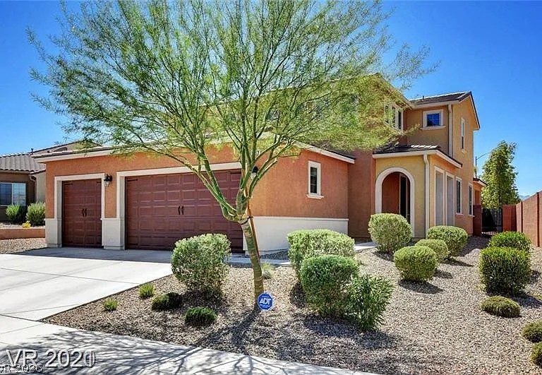6629 Dome Rock St — Photo 2
