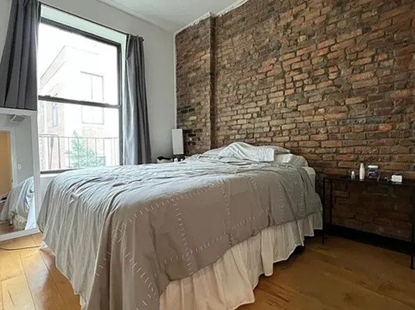 509 Dean Street image 8 of 13