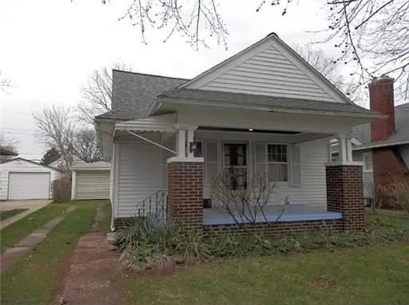 1st image of 1323 Longfellow Ave