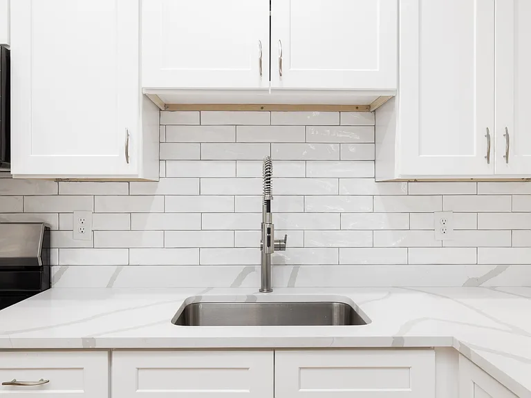 54 Sutton St #3 — Photo 3