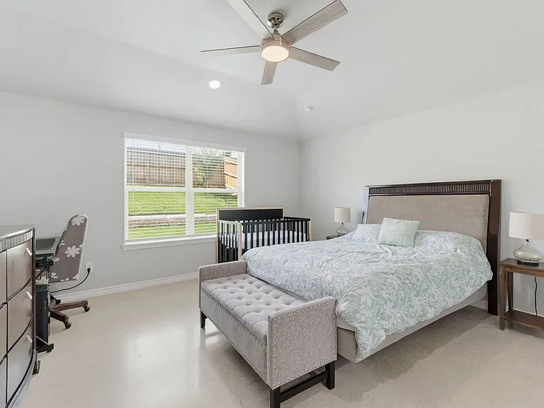 1645 Dryden Ave — Photo 8