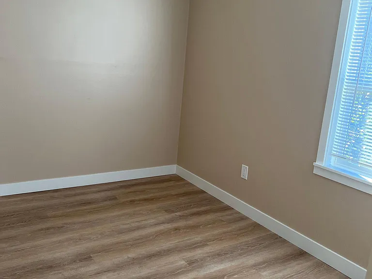4805 Glenwood Ave — Photo 38