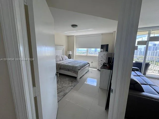 19501 W Country Club Dr #2115 — Photo 16