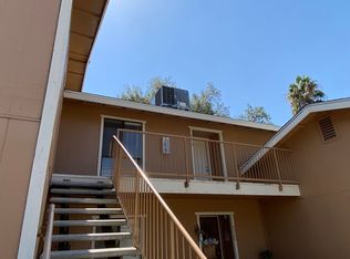 212 N Crenshaw Rd, Visalia, CA 93291